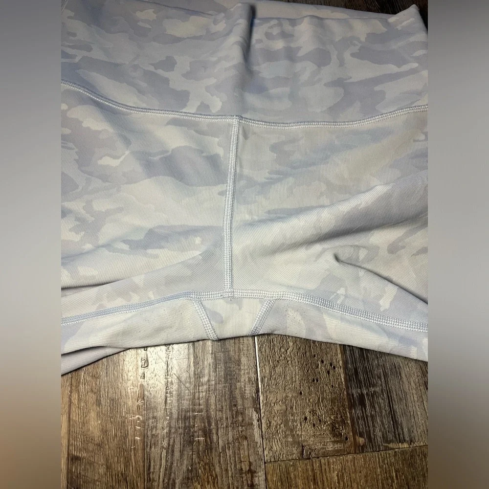 Lululemon Wunder Under HR Crop 23